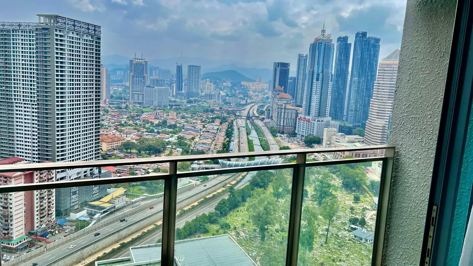 Summer Suites Near Klcc Kuala Lumpur Malaysia