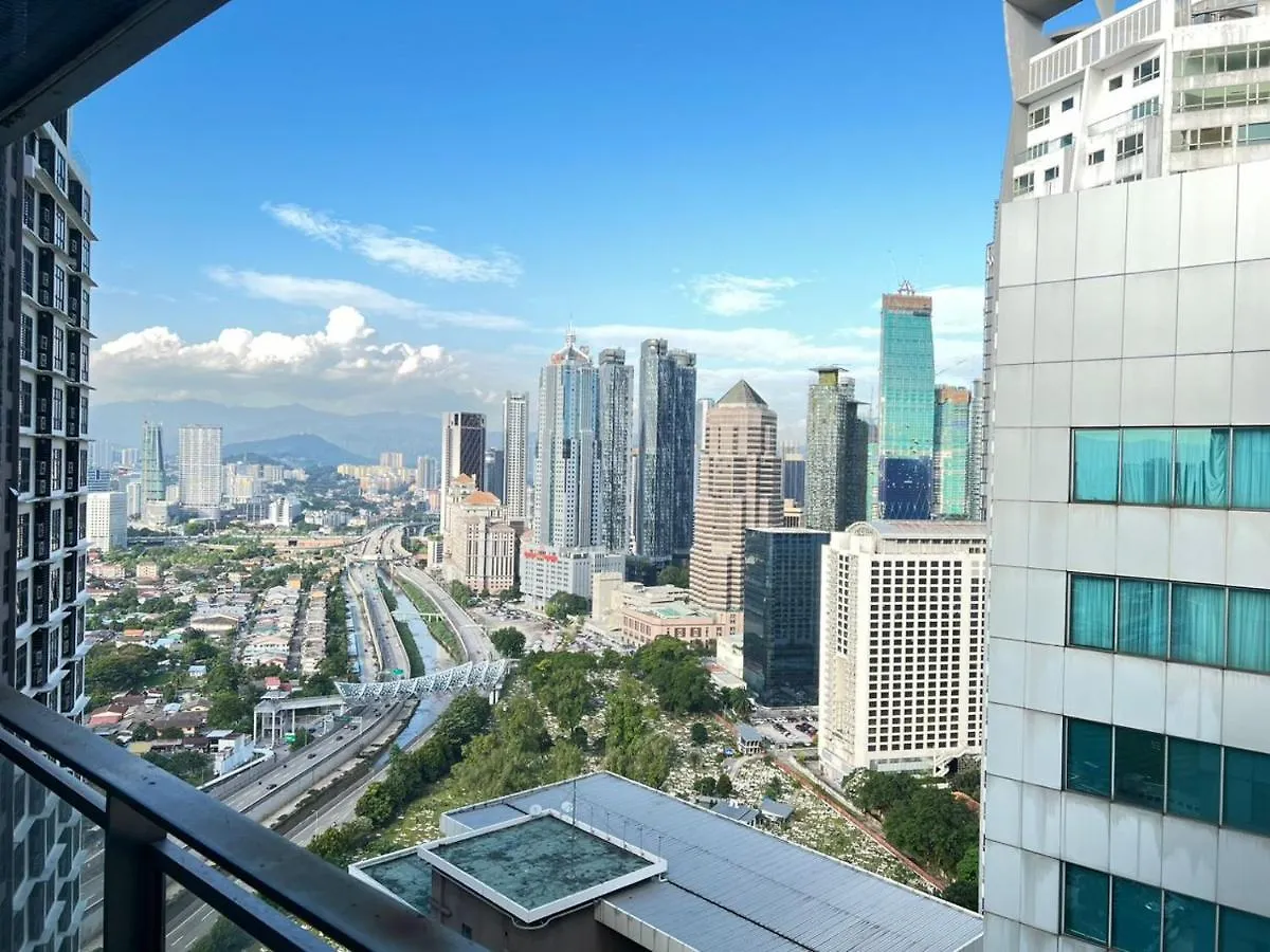 Summer Suites Near Klcc 吉隆坡 0*,